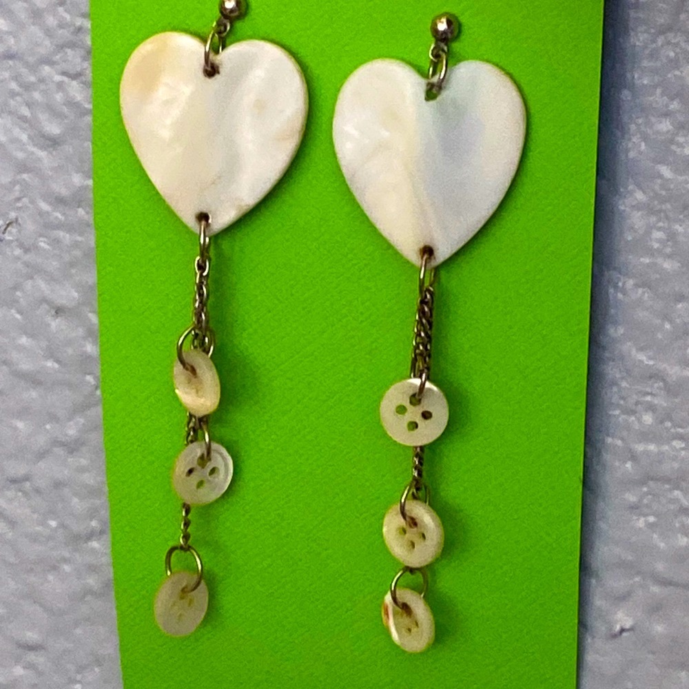 Vintage 80s white pearly abalone shell heart & button stud dangling Valentines